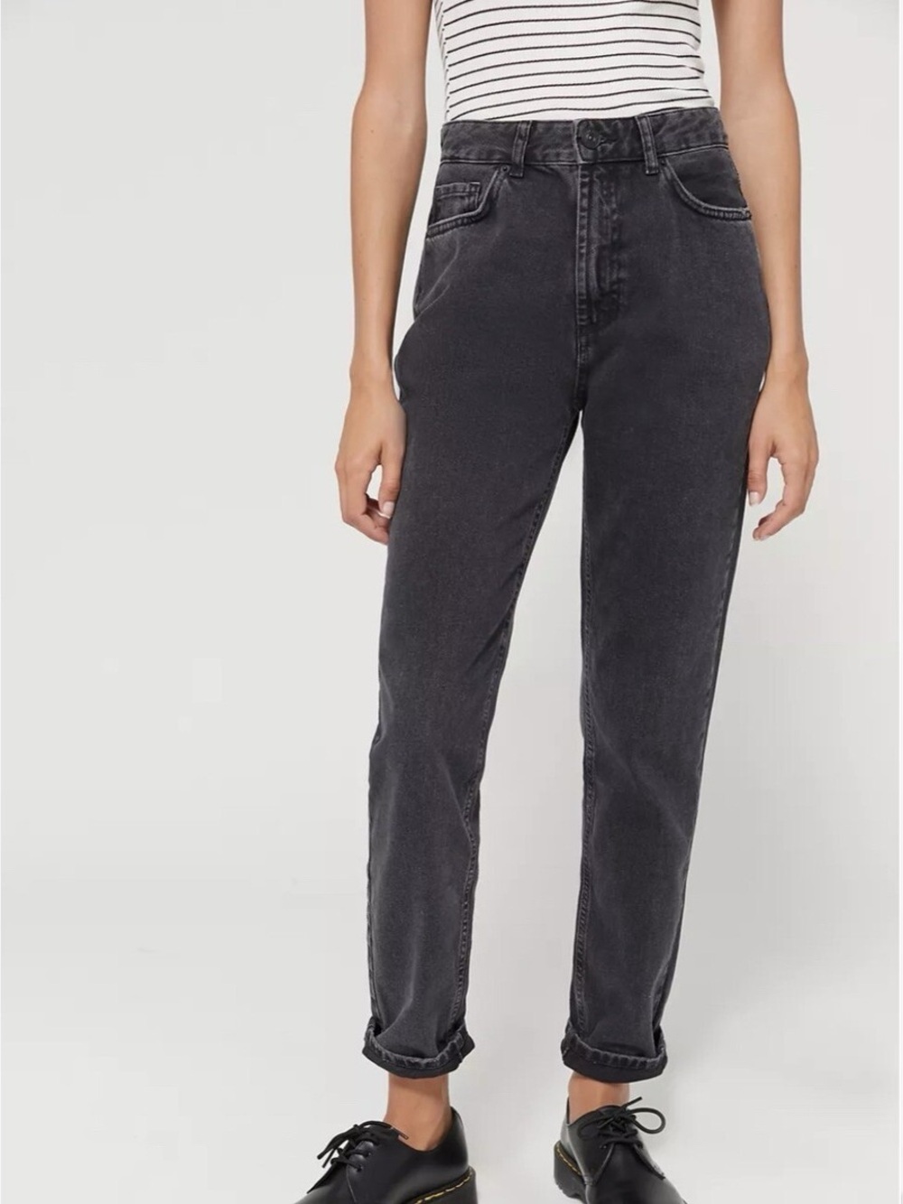 Urban Outfitters BDG High Rise Washed Mom Jeans Black Size 28